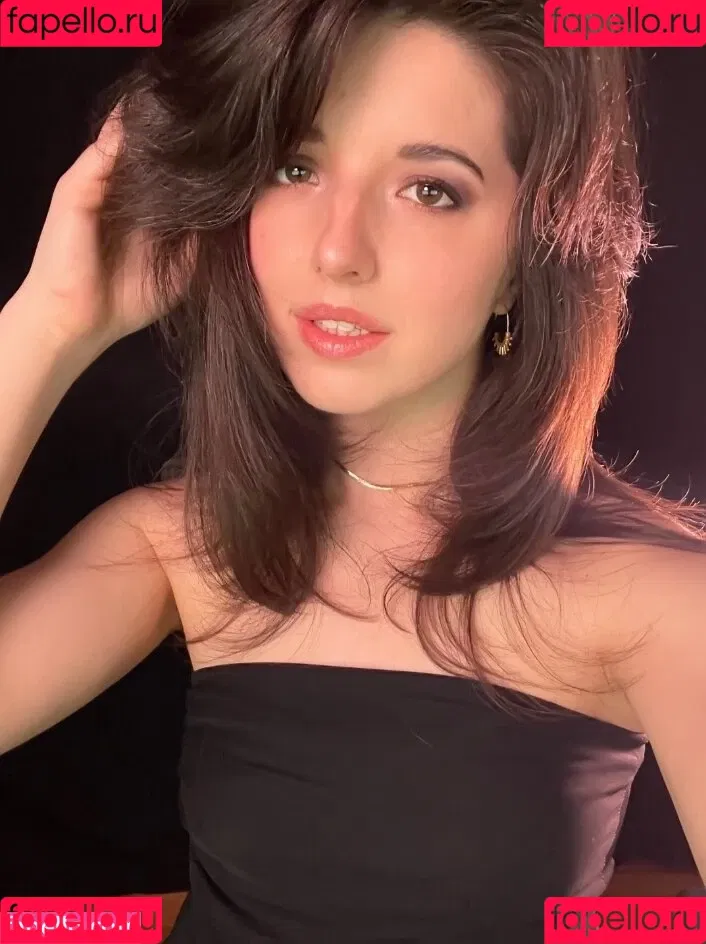 Slight Sounds ASMR Onlyfans Photo Gallery 