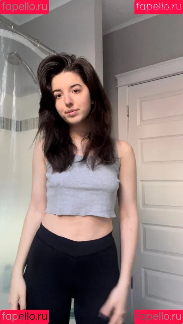 Slight Sounds ASMR Onlyfans Photo Gallery 