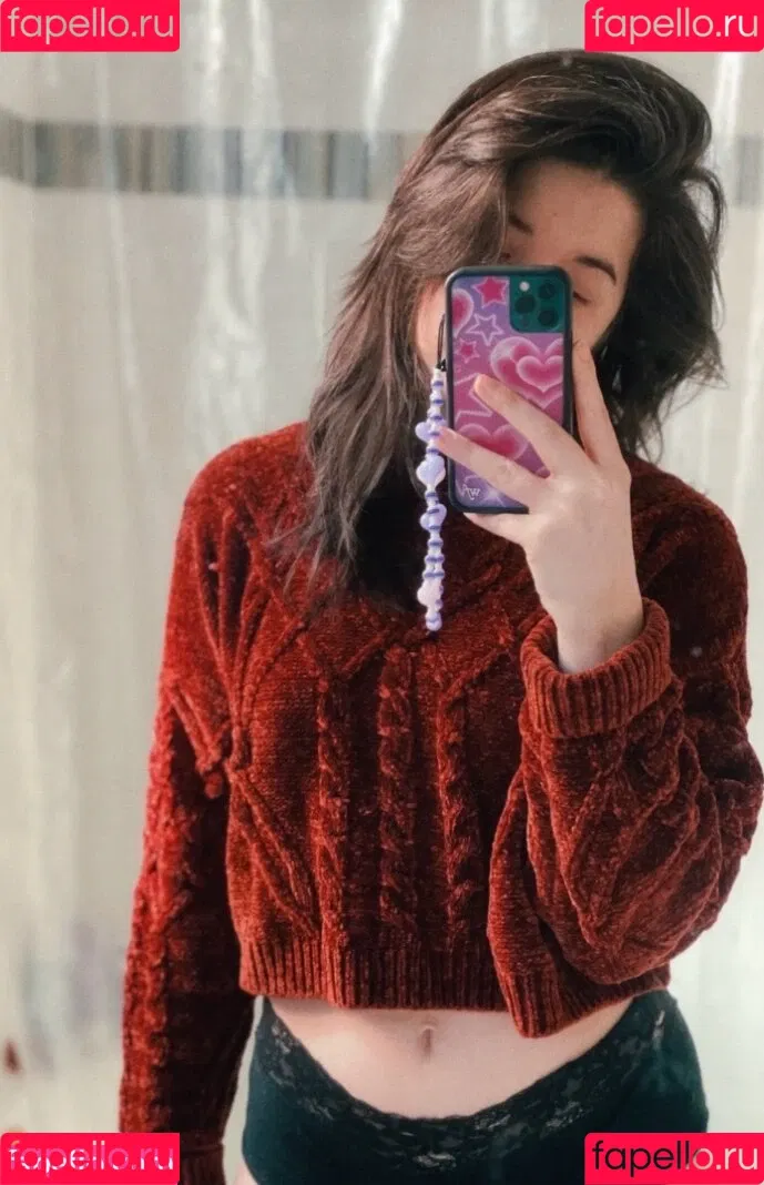 Slight Sounds ASMR Onlyfans Photo Gallery 
