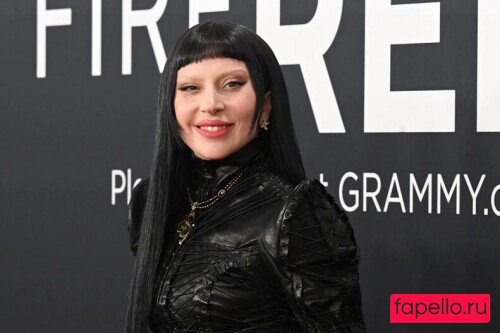 Slight Sounds ASMR Onlyfans Photo Gallery 