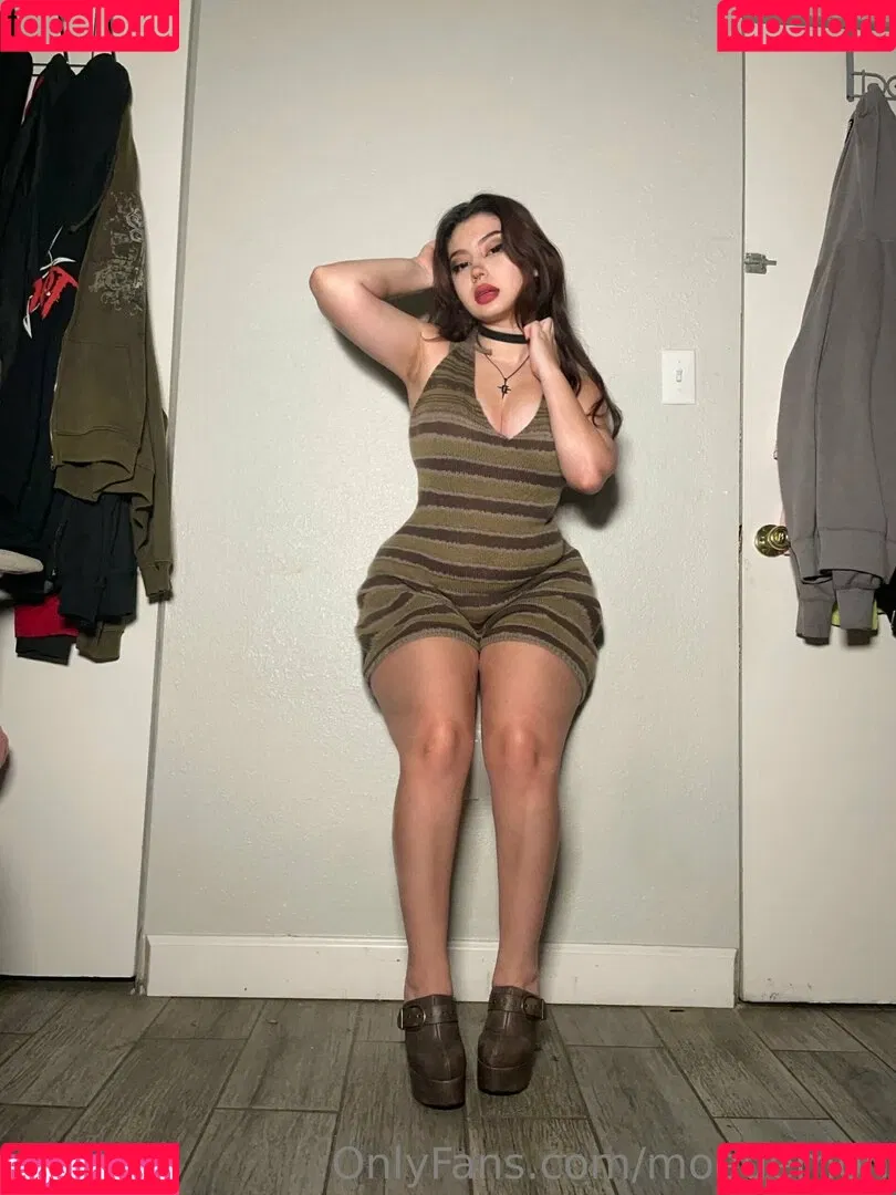 angelgutz Onlyfans Photo Gallery 