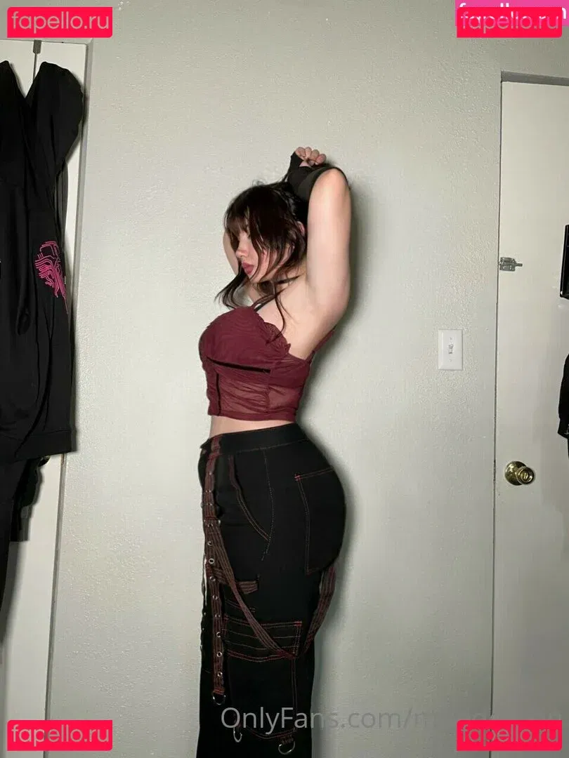 angelgutz Onlyfans Photo Gallery 