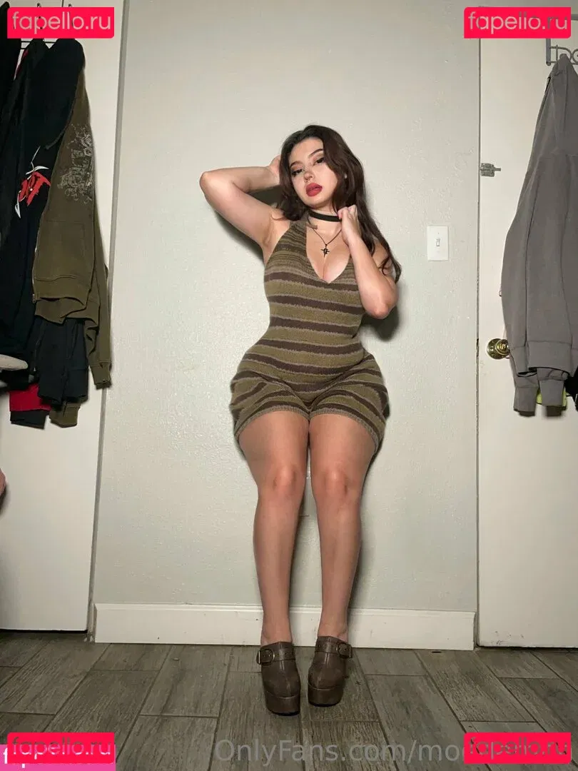 angelgutz Onlyfans Photo Gallery 