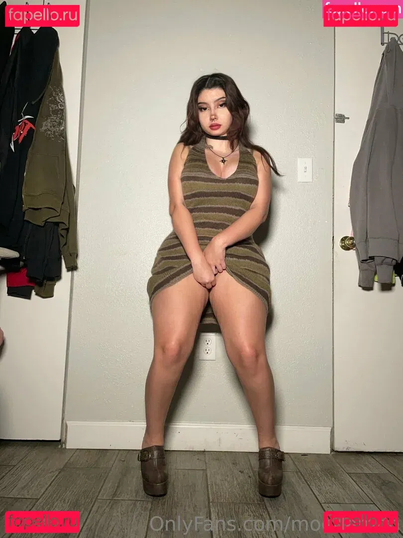 angelgutz Onlyfans Photo Gallery 