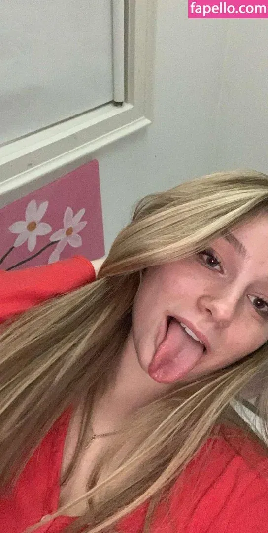 Hannah Woods Onlyfans Photo Gallery 