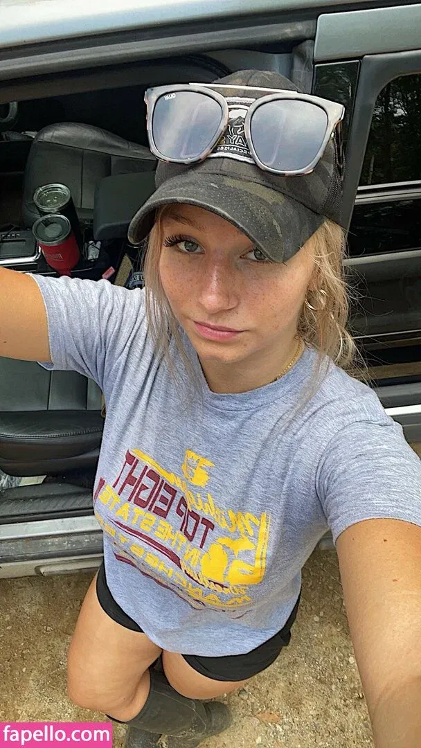 Hannah Woods Onlyfans Photo Gallery 