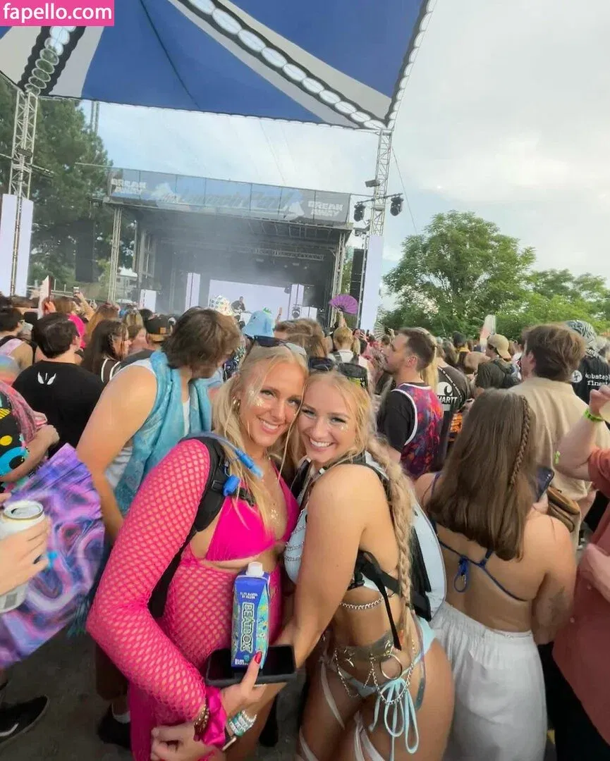 Hannah Woods Onlyfans Photo Gallery 