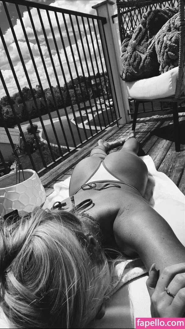 Hannah Woods Onlyfans Photo Gallery 