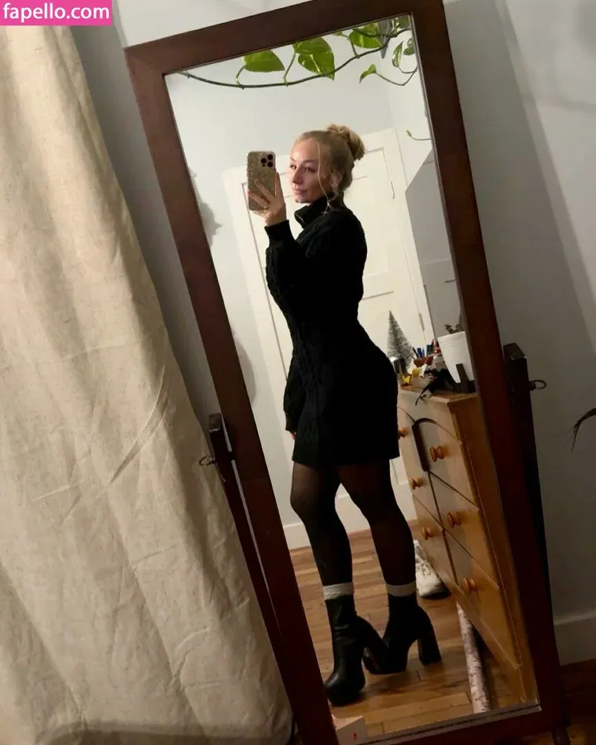 Hannah Woods Onlyfans Photo Gallery 