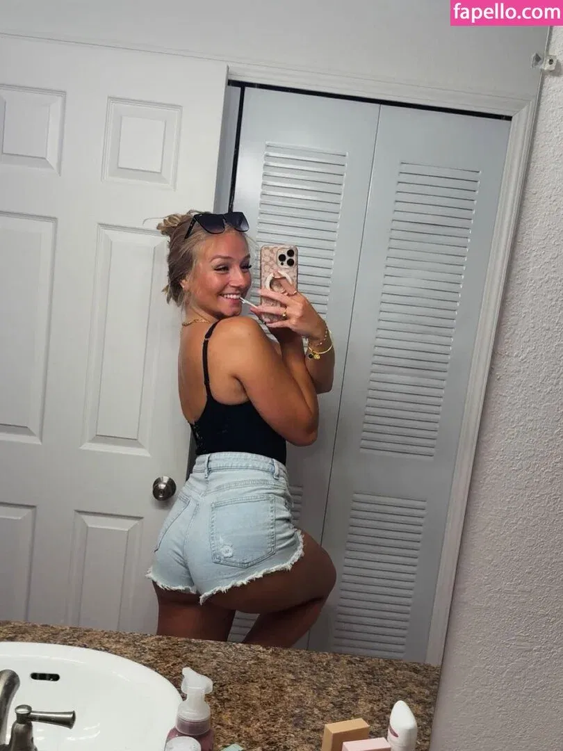 Hannah Woods Onlyfans Photo Gallery 