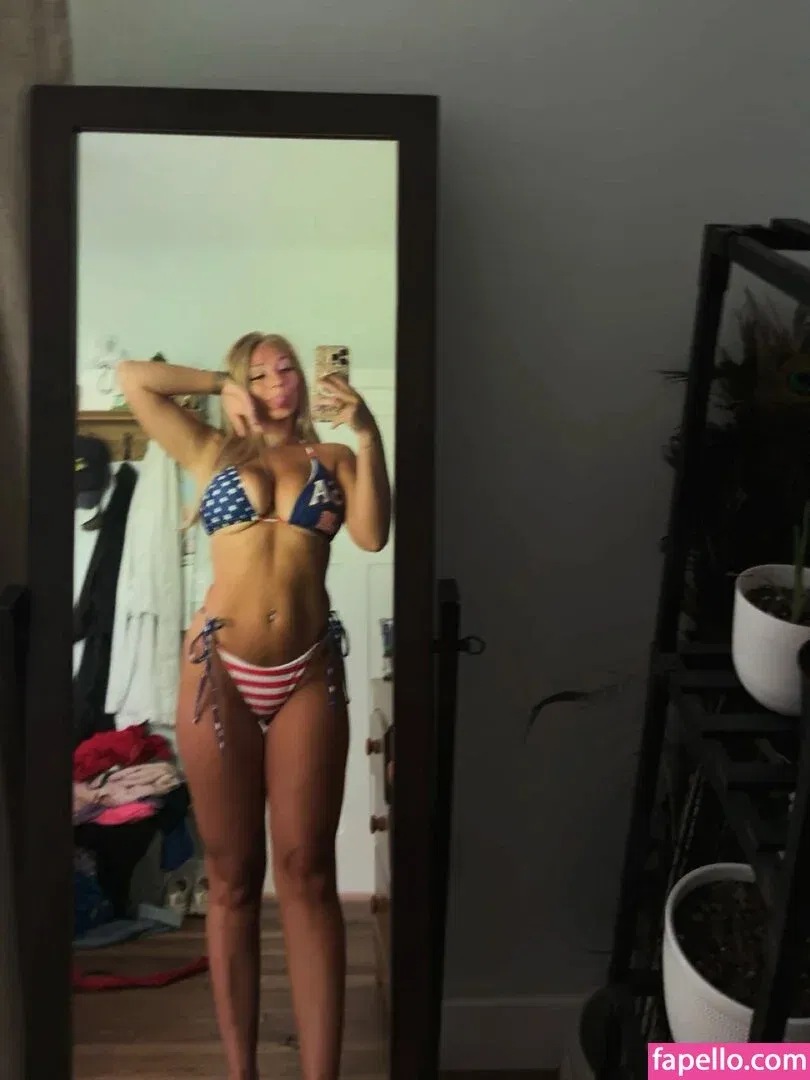 Hannah Woods Onlyfans Photo Gallery 