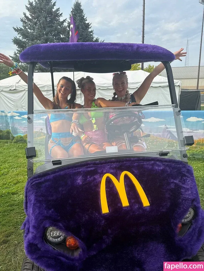 Hannah Woods Onlyfans Photo Gallery 