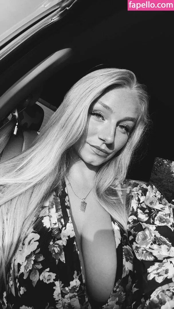 Hannah Woods Onlyfans Photo Gallery 