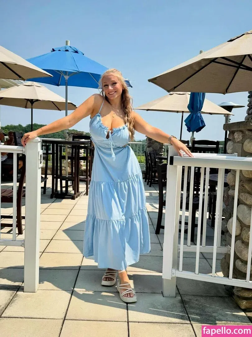 Hannah Woods Onlyfans Photo Gallery 