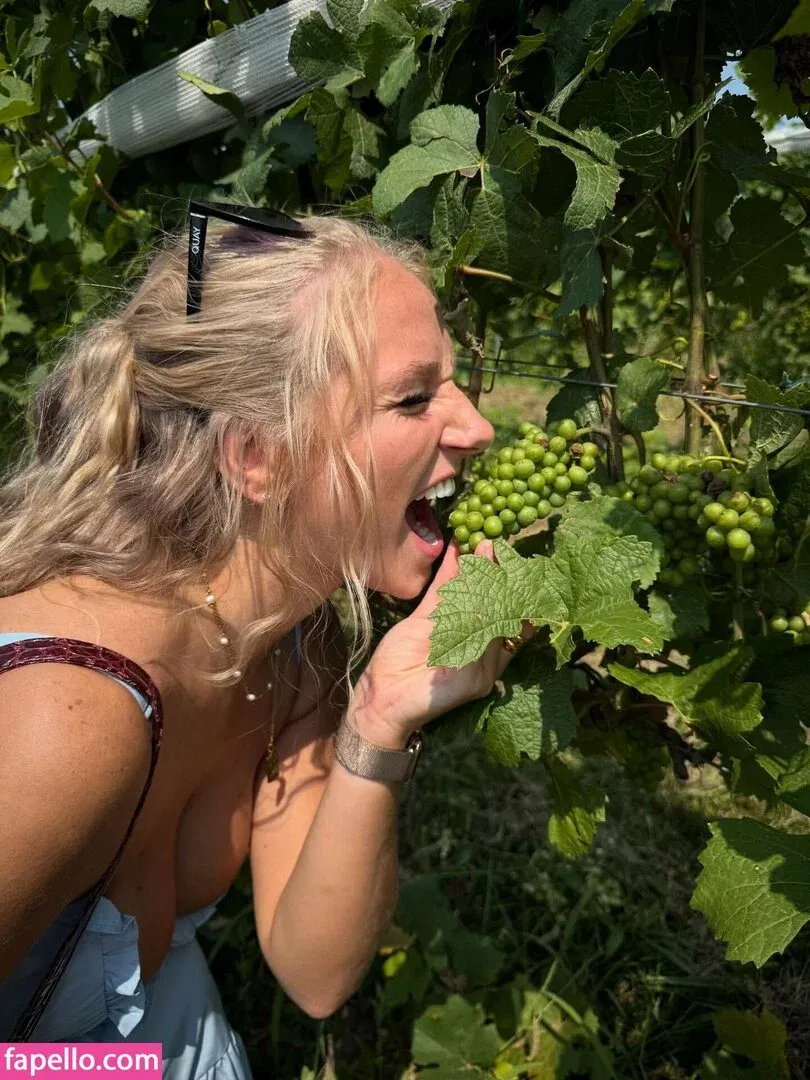 Hannah Woods Onlyfans Photo Gallery 