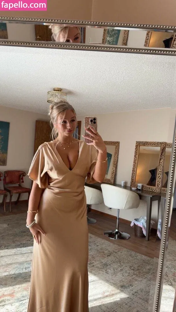 Hannah Woods Onlyfans Photo Gallery 