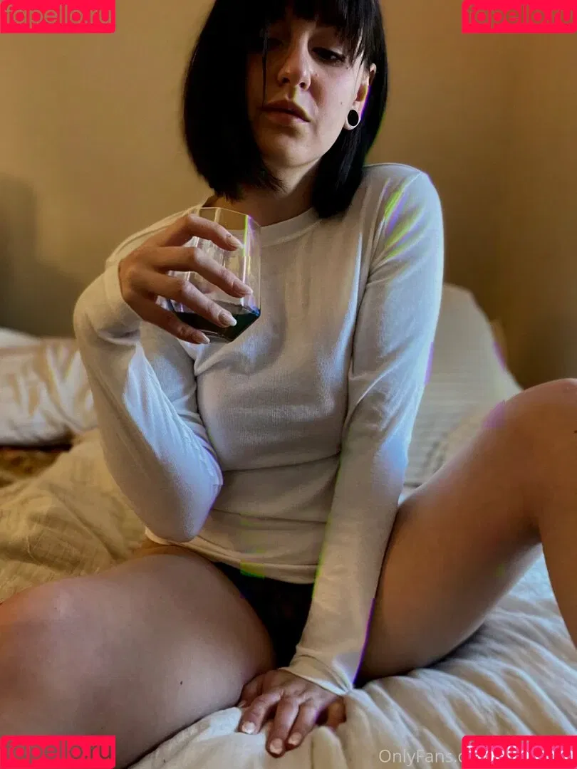 minaluna Onlyfans Photo Gallery 