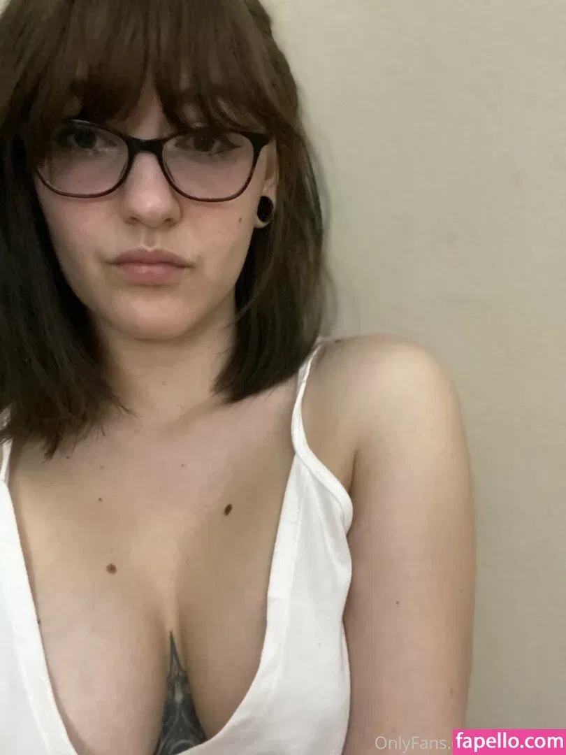 minaluna Onlyfans Photo Gallery 