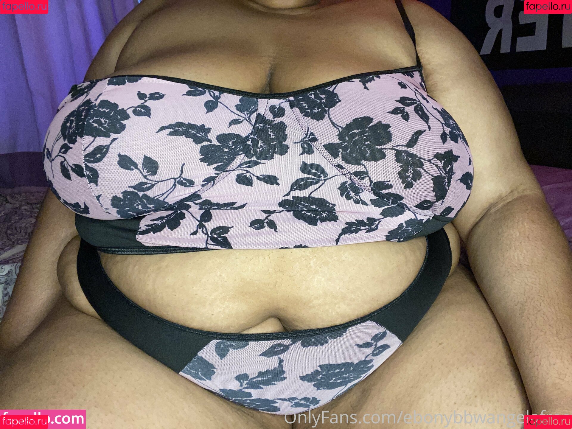 ebonybbwangelafree Onlyfans Photo Gallery 