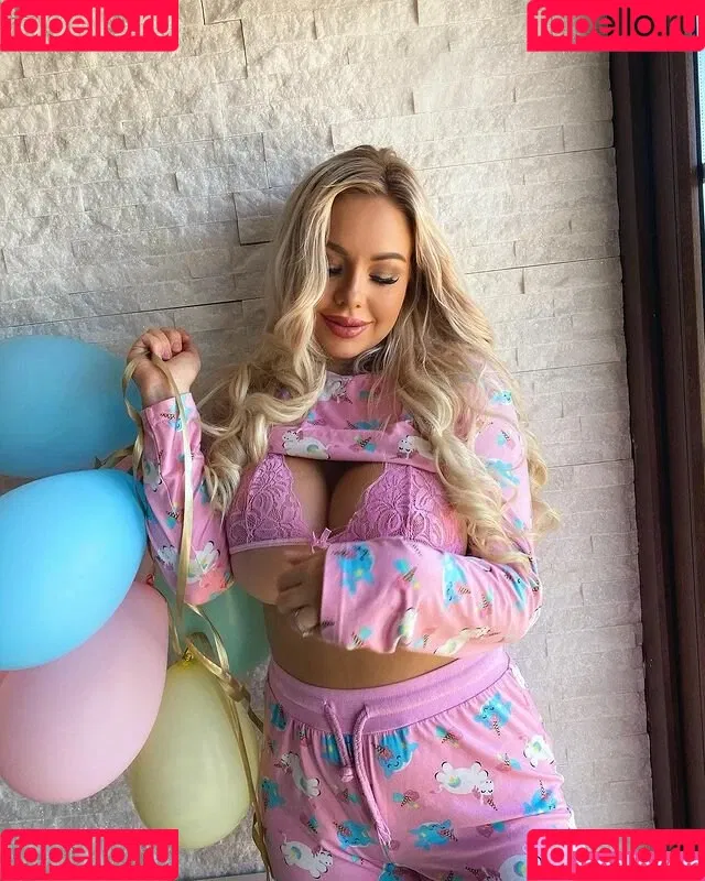 officialamandabreden Onlyfans Photo Gallery 
