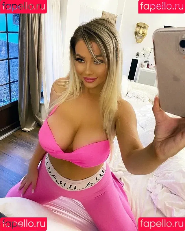 officialamandabreden Onlyfans Photo Gallery 