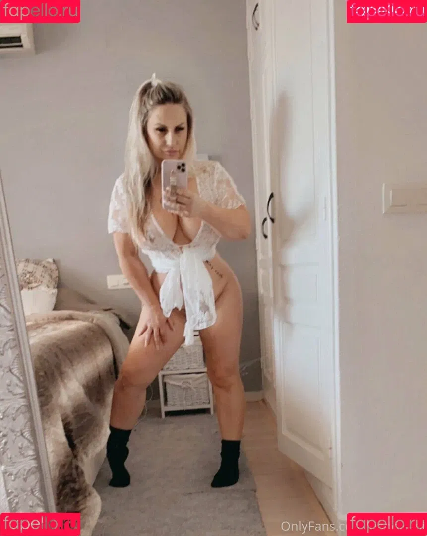baddiemi Onlyfans Photo Gallery 