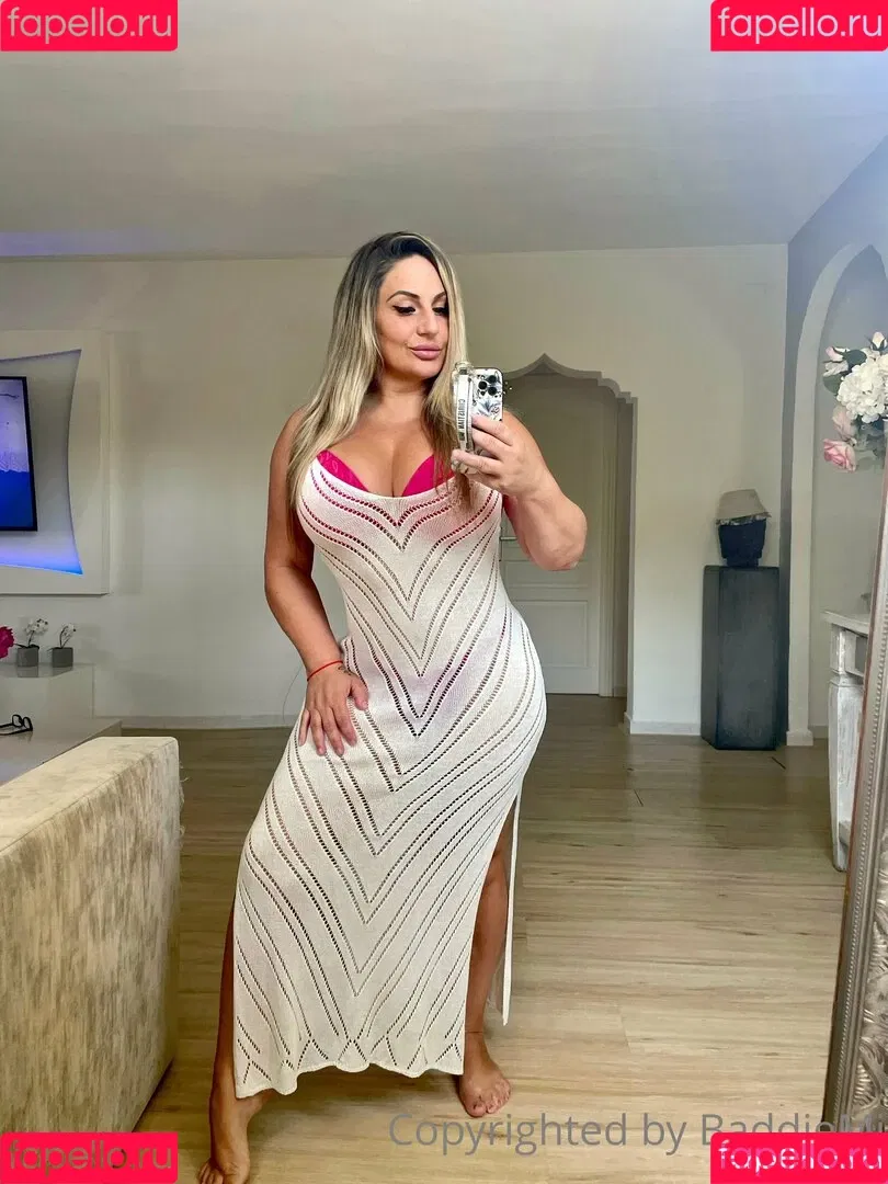 baddiemi Onlyfans Photo Gallery 
