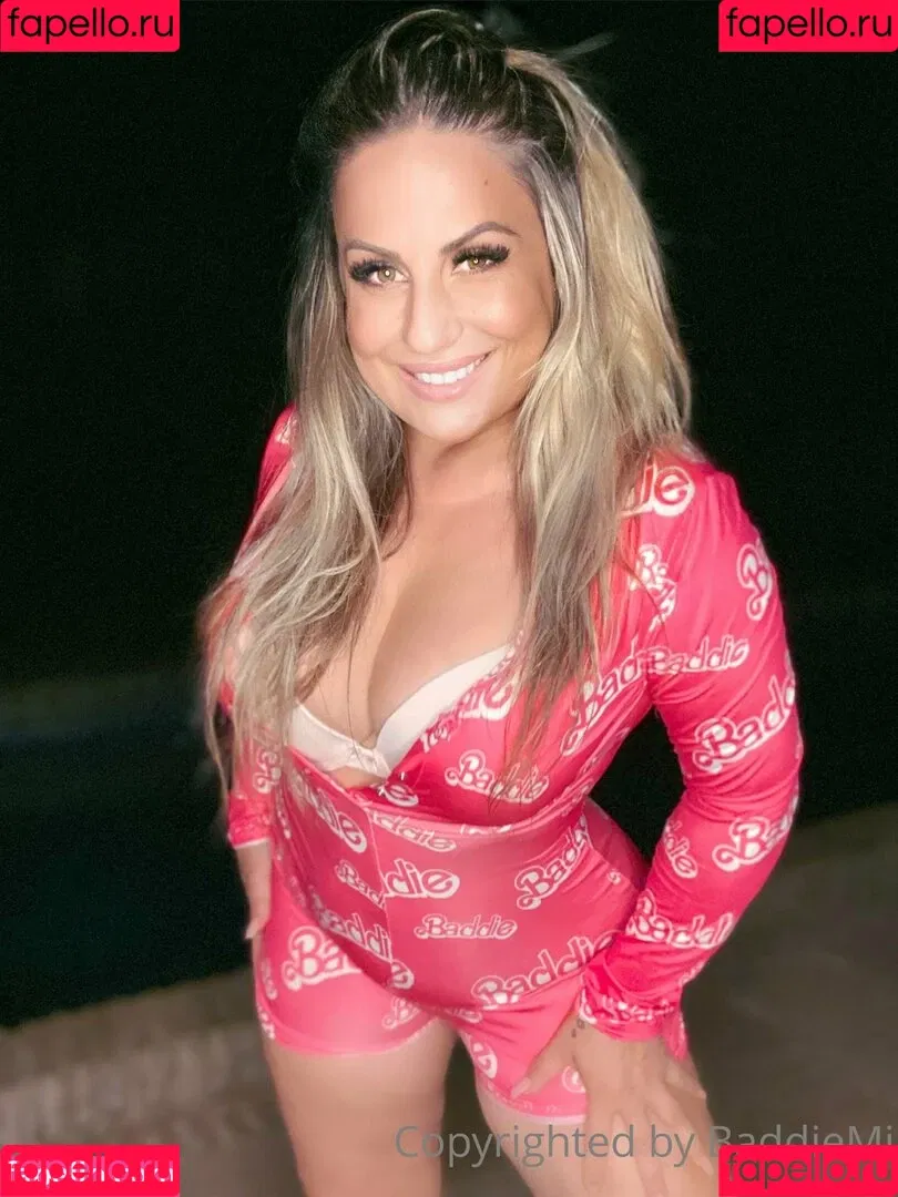 baddiemi Onlyfans Photo Gallery 