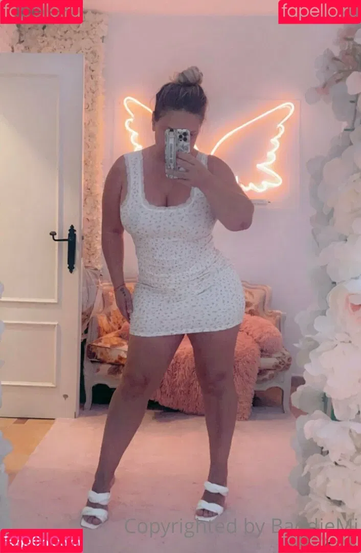 baddiemi Onlyfans Photo Gallery 