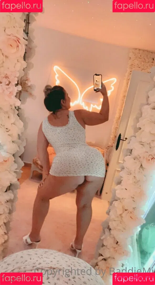 baddiemi Onlyfans Photo Gallery 