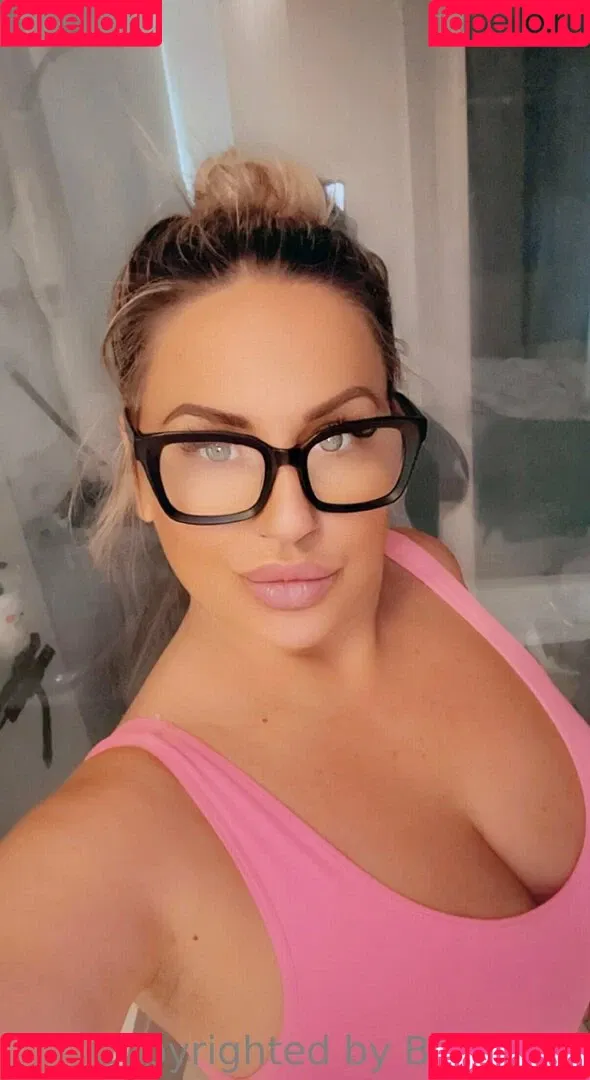 baddiemi Onlyfans Photo Gallery 