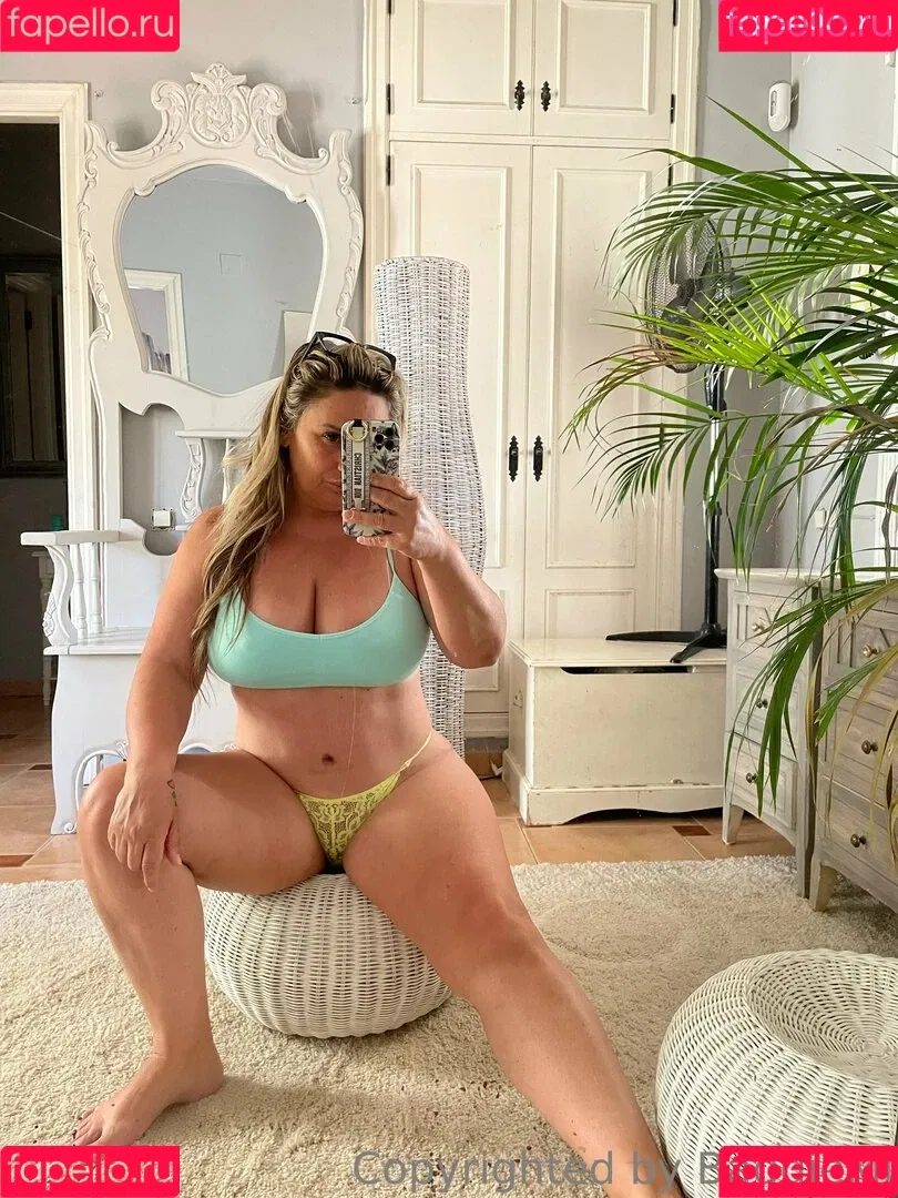 baddiemi Onlyfans Photo Gallery 