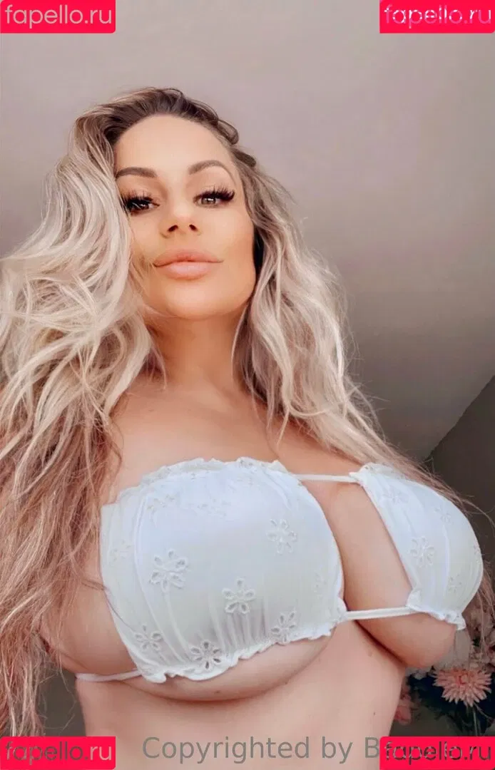 baddiemi Onlyfans Photo Gallery 