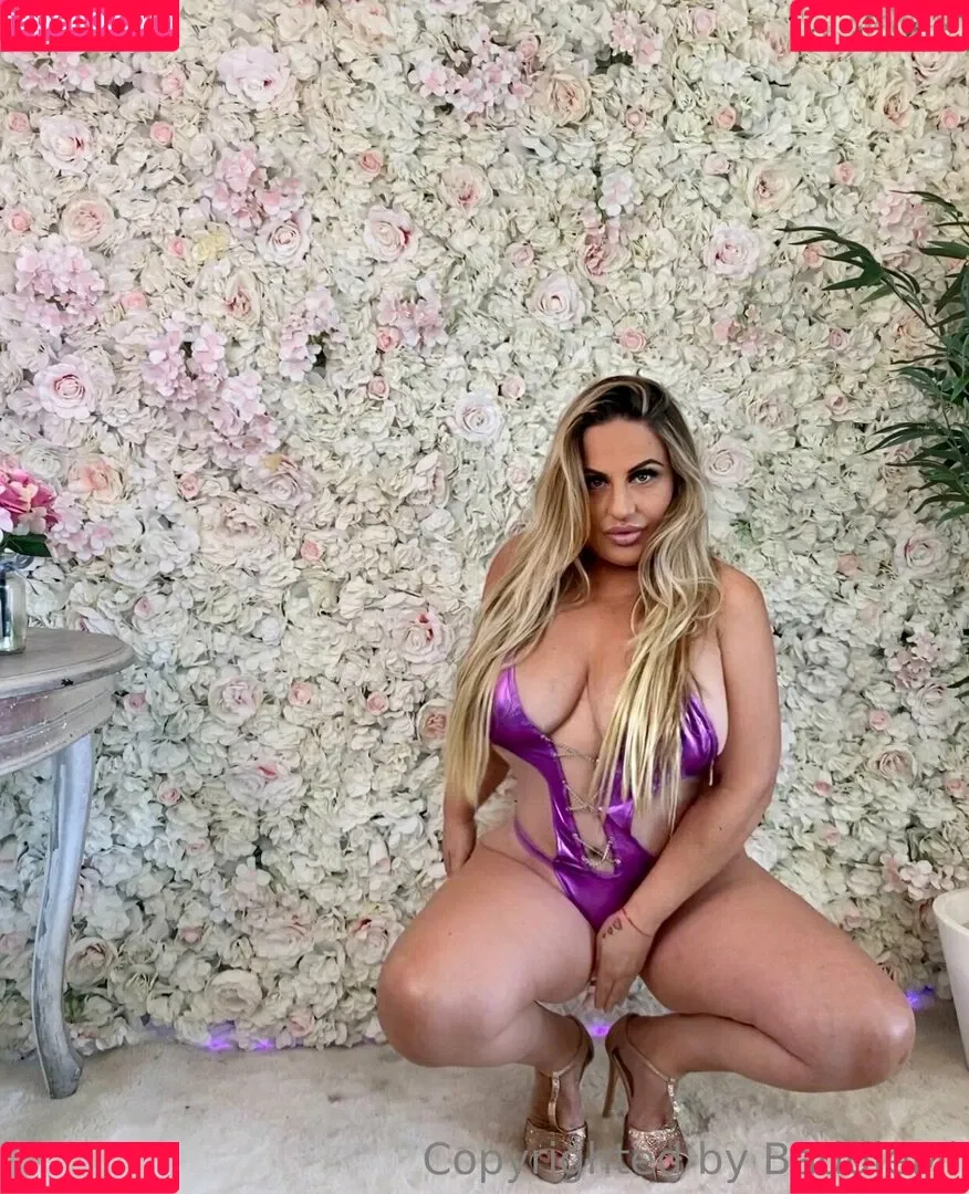 baddiemi Onlyfans Photo Gallery 