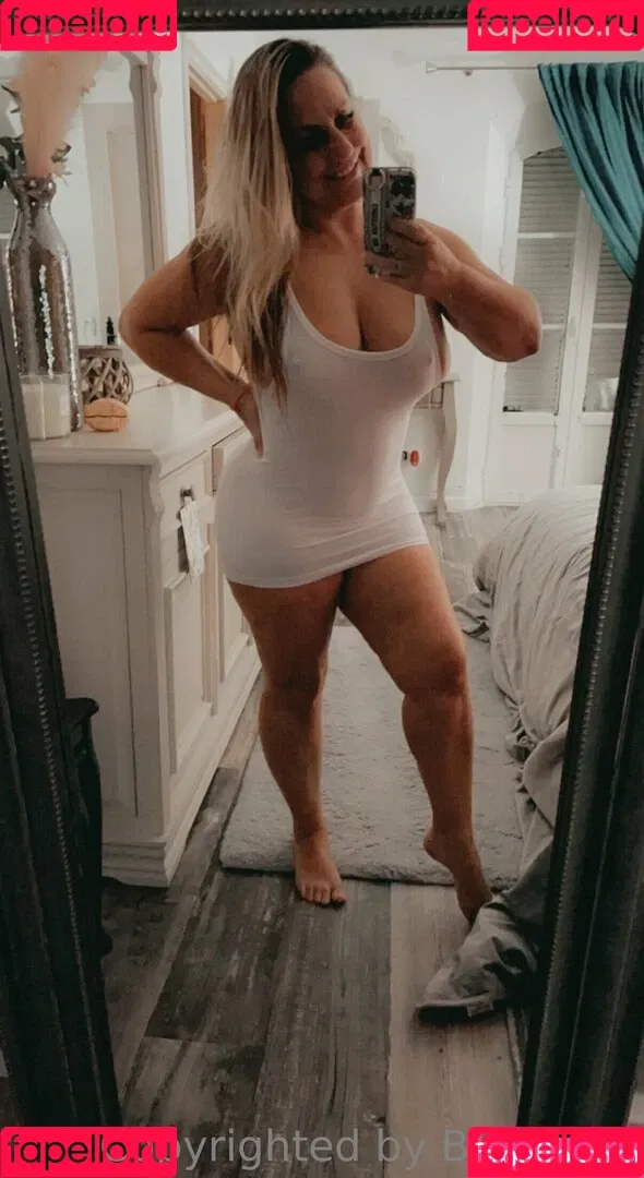 baddiemi Onlyfans Photo Gallery 