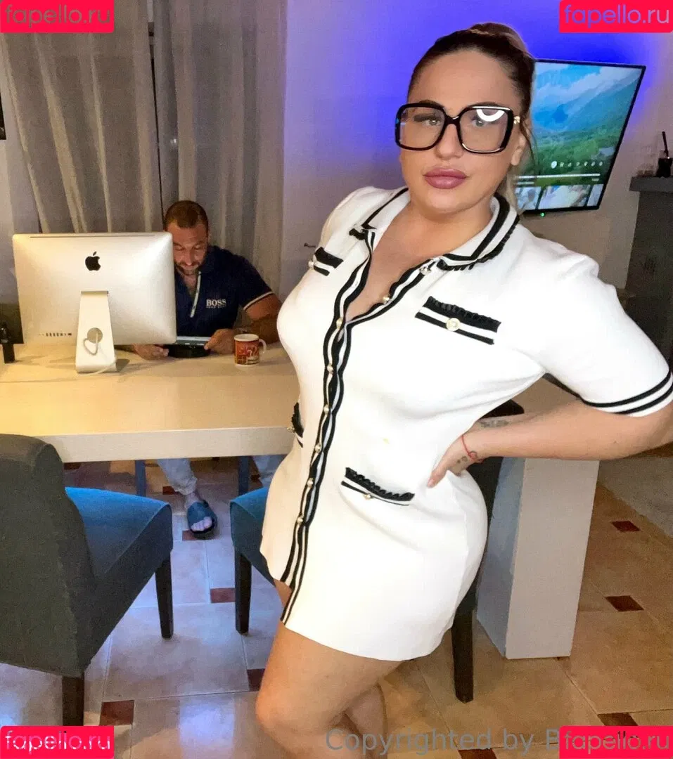 baddiemi Onlyfans Photo Gallery 