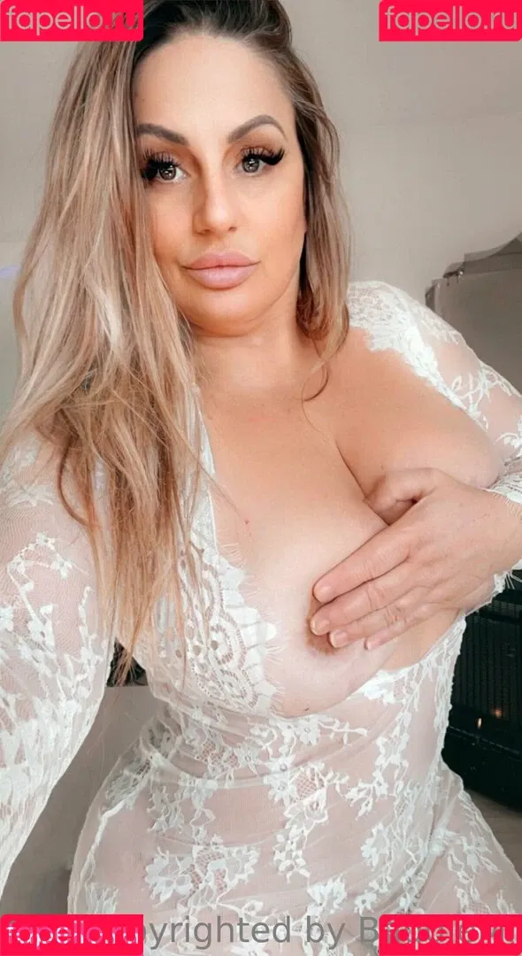 baddiemi Onlyfans Photo Gallery 