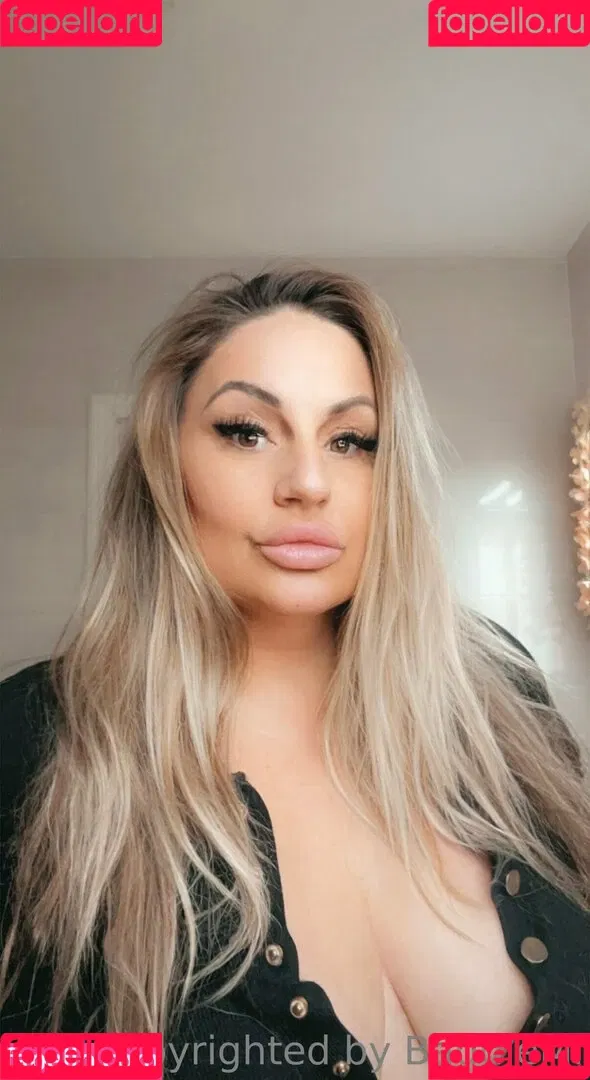 baddiemi Onlyfans Photo Gallery 