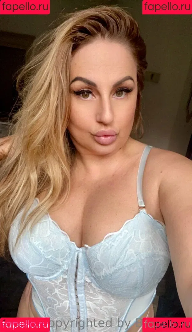baddiemi Onlyfans Photo Gallery 