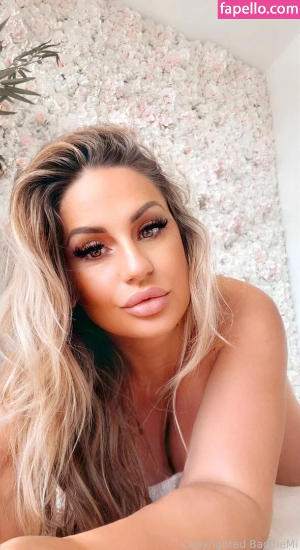 baddiemi Onlyfans Photo Gallery 