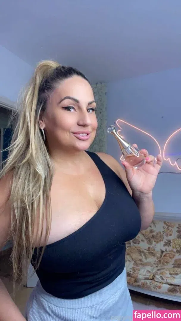 baddiemi Onlyfans Photo Gallery 