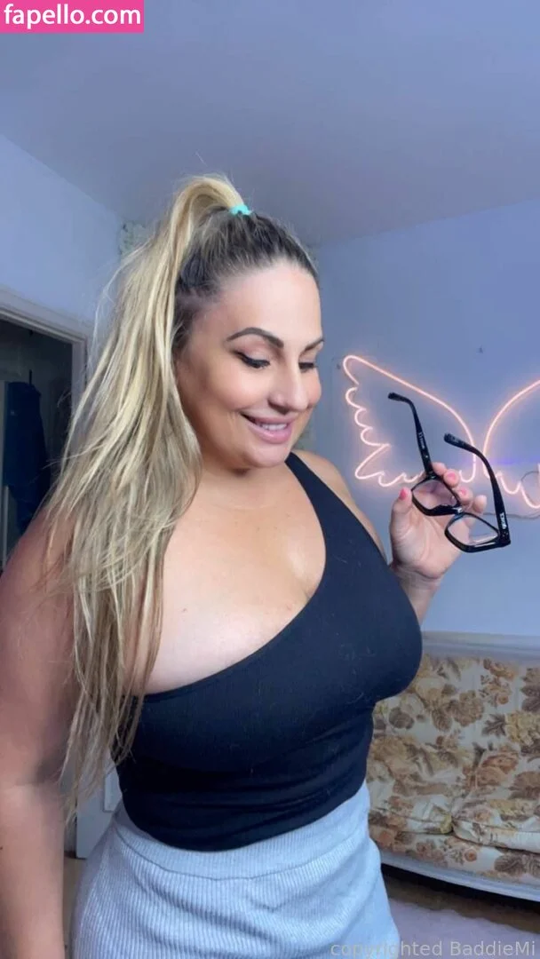 baddiemi Onlyfans Photo Gallery 