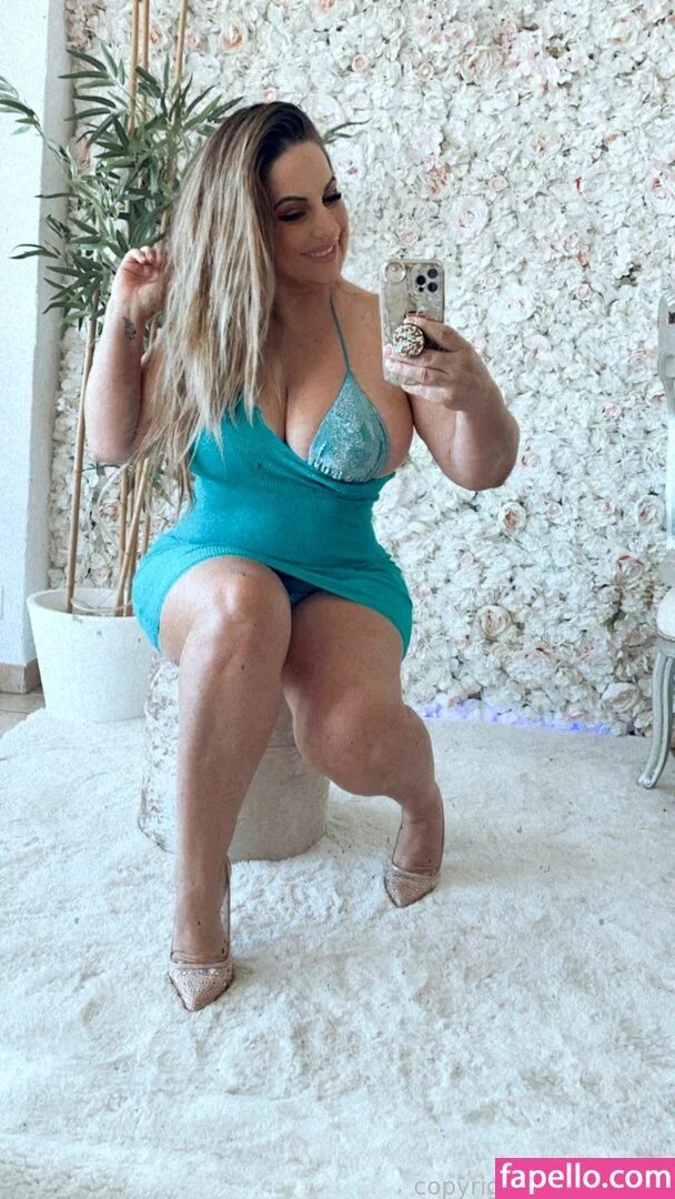 baddiemi Onlyfans Photo Gallery 