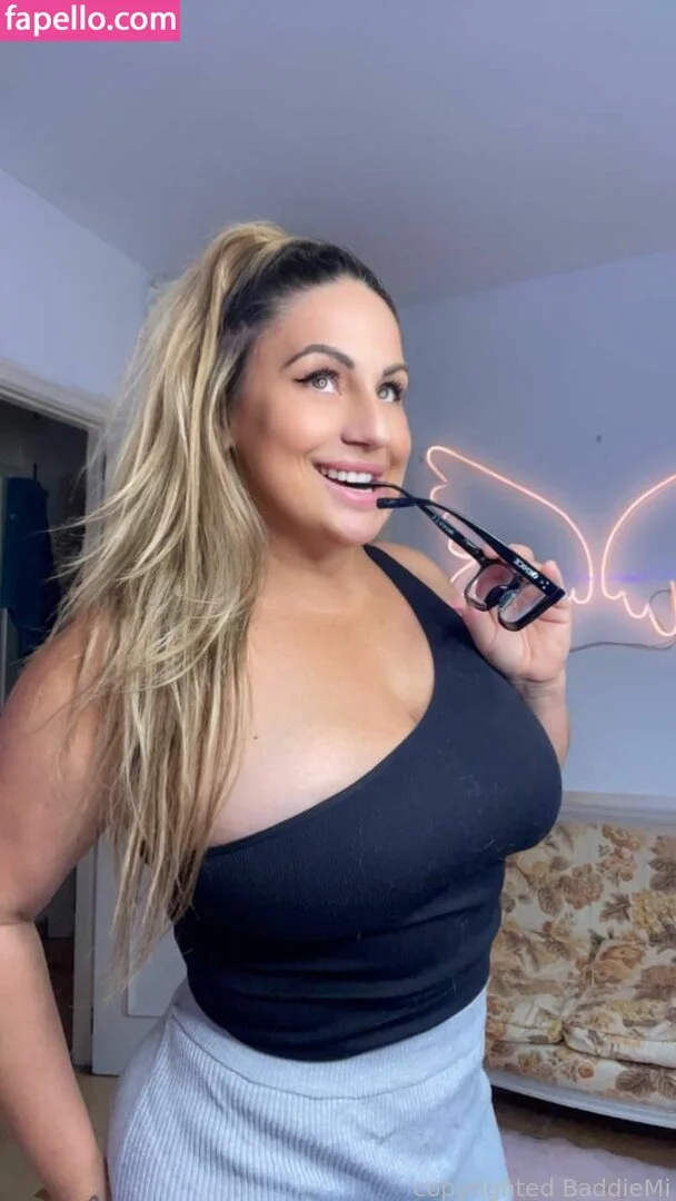 baddiemi Onlyfans Photo Gallery 
