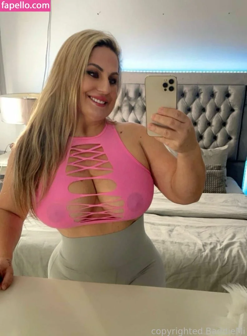 baddiemi Onlyfans Photo Gallery 