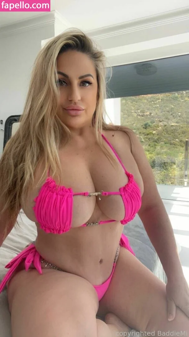 baddiemi Onlyfans Photo Gallery 