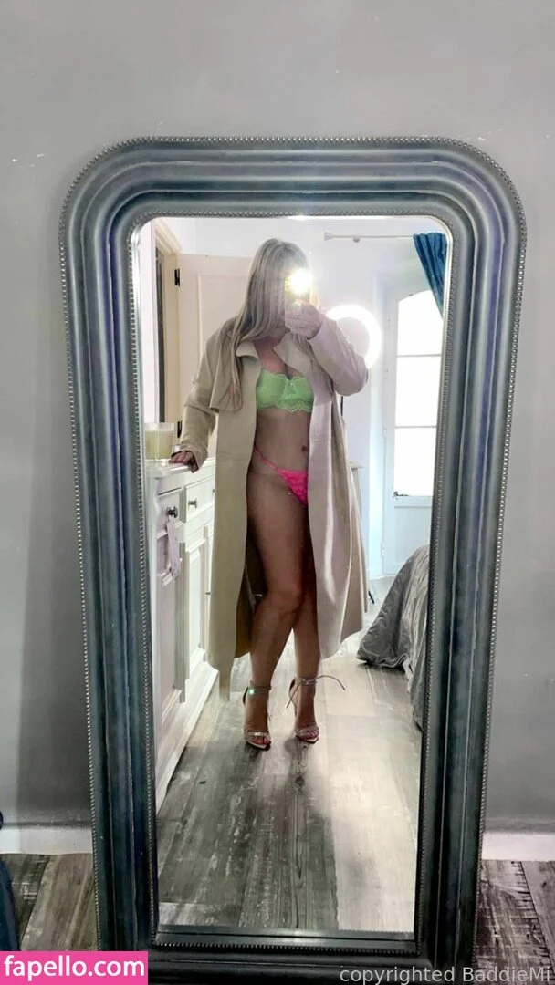 baddiemi Onlyfans Photo Gallery 