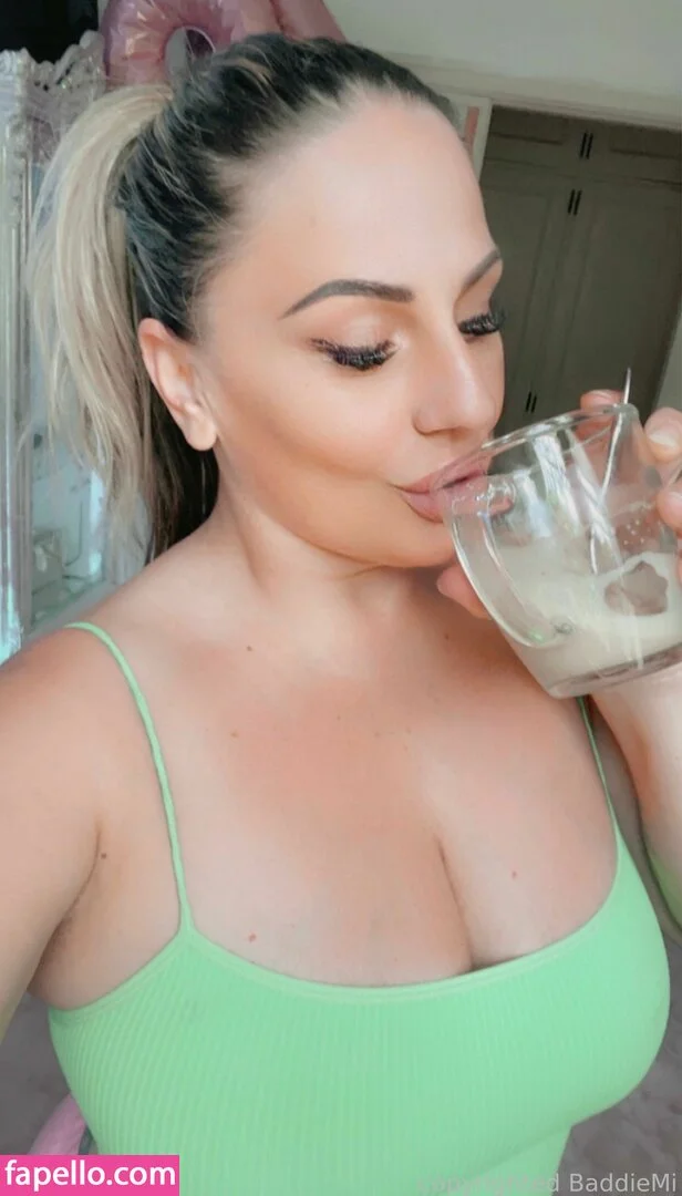 baddiemi Onlyfans Photo Gallery 