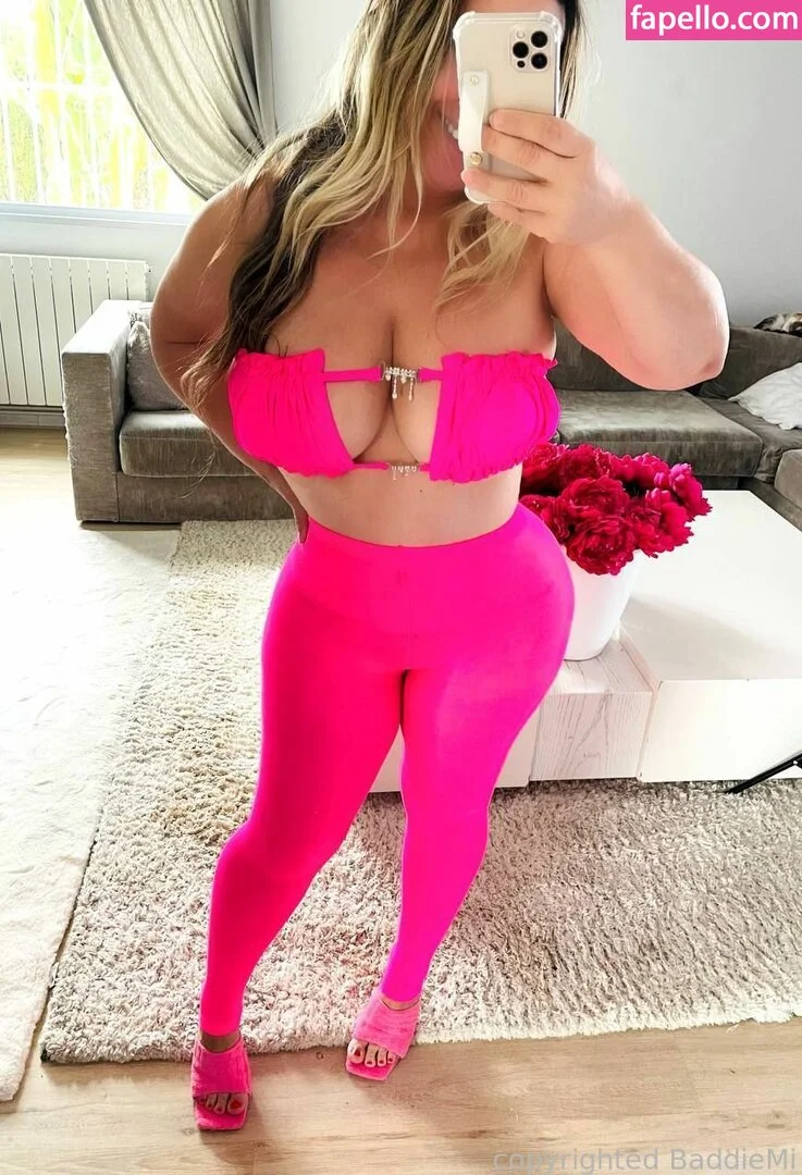 baddiemi Onlyfans Photo Gallery 
