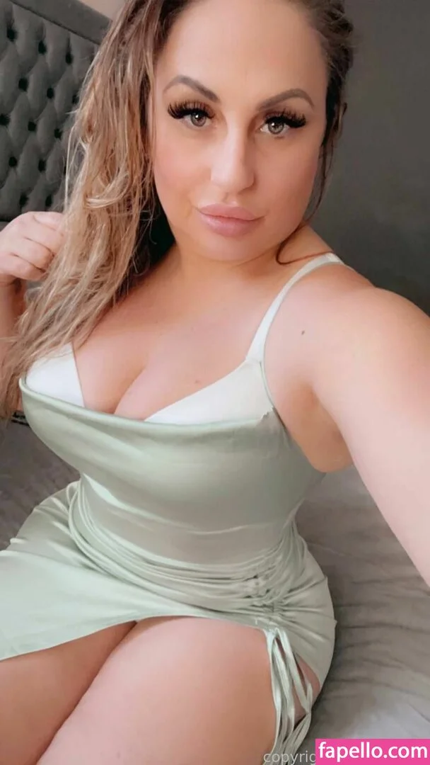 baddiemi Onlyfans Photo Gallery 